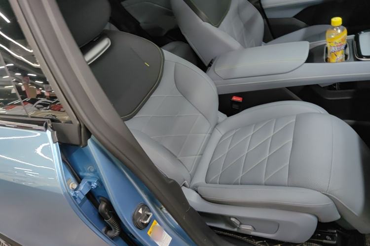 Used Deepal S05 2024 510Max Pure Electric Version Right Front Seat
