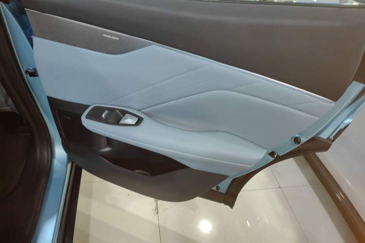 Used Deepal S05 2024 200 Ultra Range-Extended Long-Range Version Right Rear Door Interior