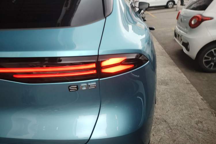 Used Deepal S05 2024 510Max Pure Electric Version Right Rear Taillight