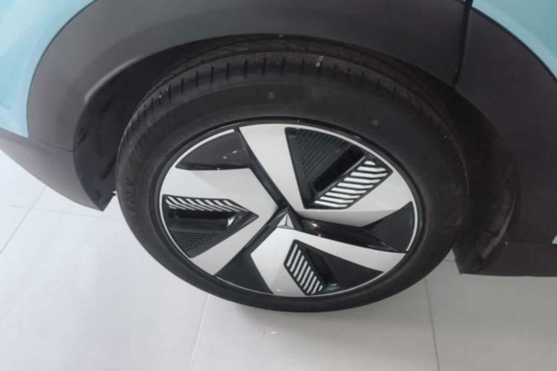 Used Deepal S05 2024 510 Ultra Pure Electric Version Right Rear Wheel Hub