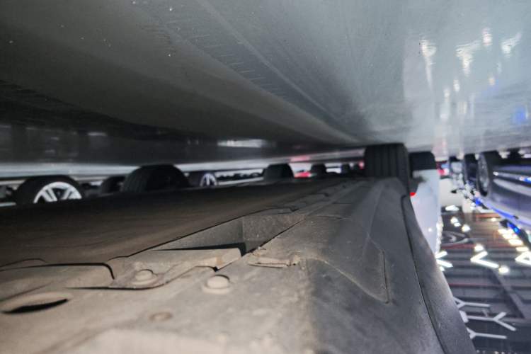 Used Deepal S05 2024 510 Ultra Pure Electric Version Right Side Sill