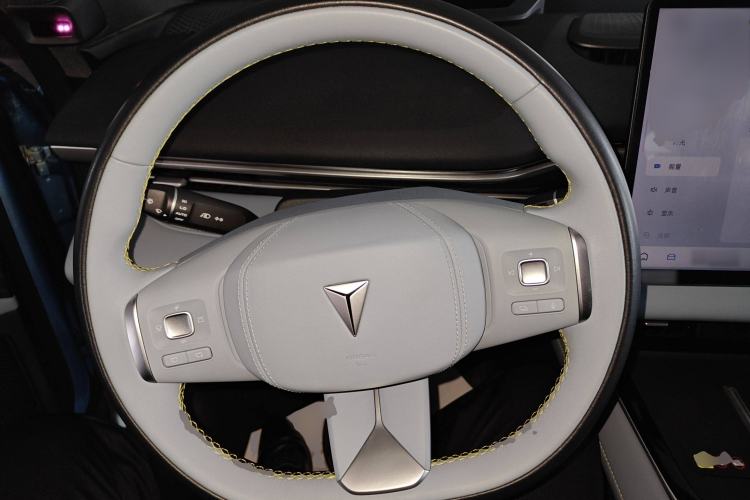 Used Deepal S05 2024 510 Ultra Pure Electric Version Steering Wheel