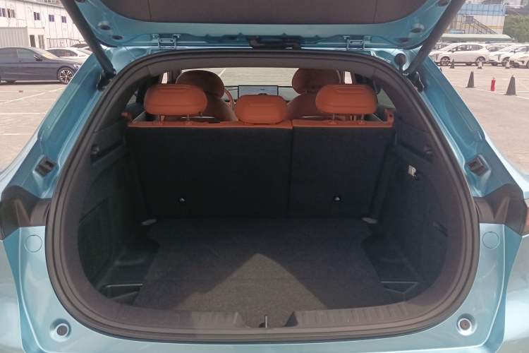 Used Deepal S05 2024 510 Ultra Pure Electric Version Trunk
