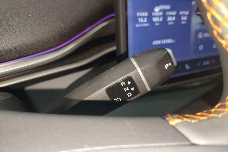Used Deepal S05 2024 510Max Pure Electric Version Gear Lever