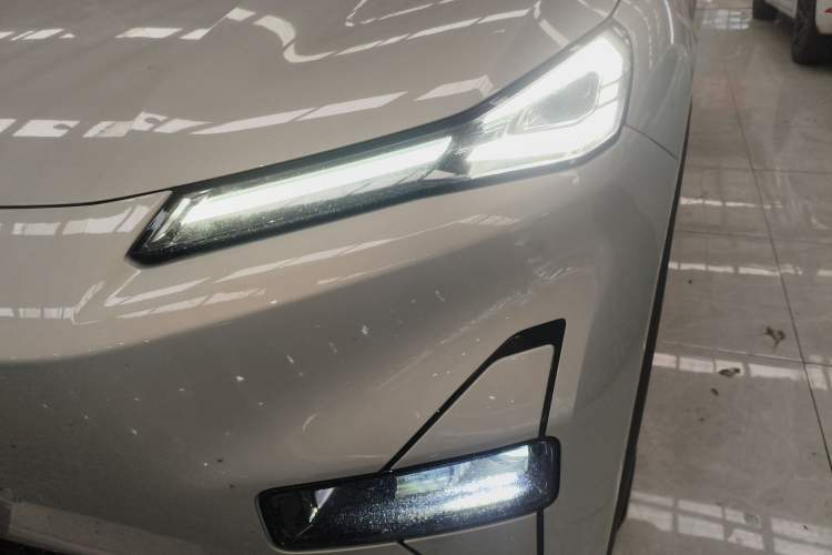 Used Deepal S05 2024 510Max Pure Electric Version Left Front Headlight