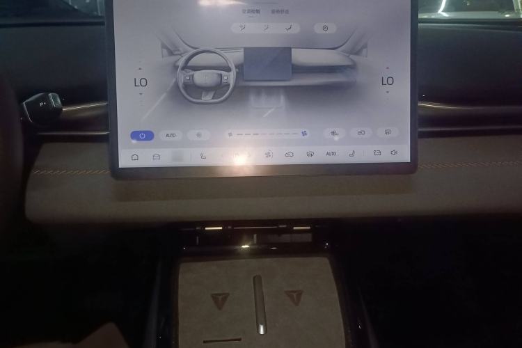 Used Deepal S05 2024 510Max Pure Electric Version Audio And AC Panel