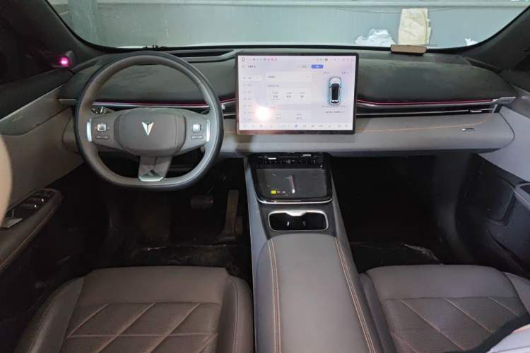 Used Deepal S05 2024 510 Ultra Pure Electric Version Center Console