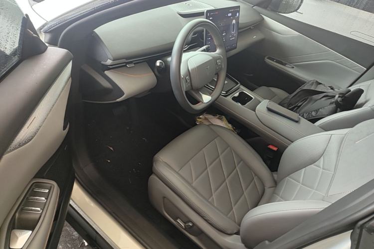 Used Deepal S05 2024 510 Plus Pure Electric Version Driver Seat