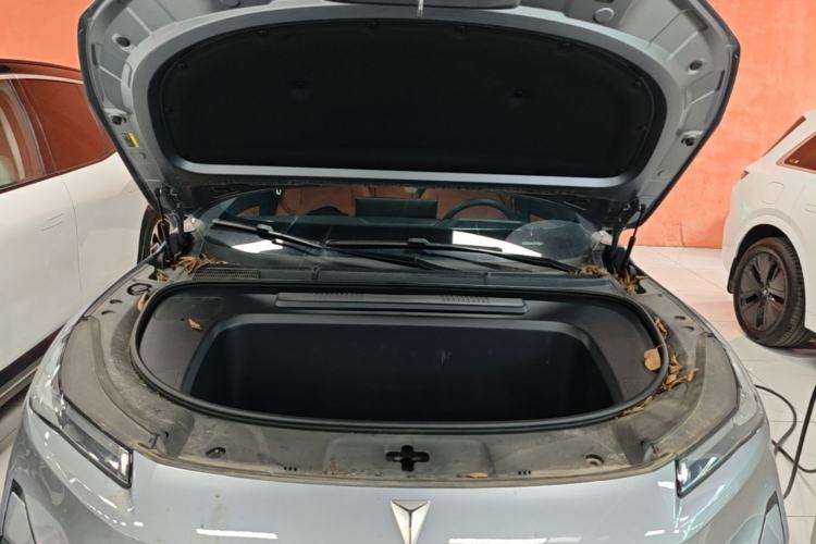 Used Deepal S05 2024 510Max Pure Electric Version Engine Bay