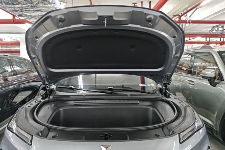 Used Deepal S05 2024 510Max Pure Electric Version Engine Bay