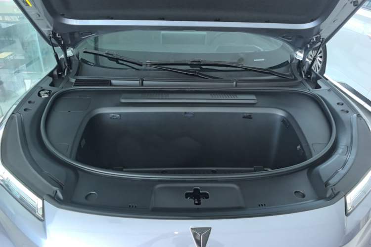 Used Deepal S05 2024 510Max Pure Electric Version Engine Bay