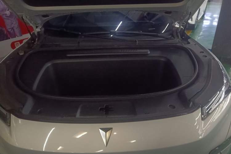 Used Deepal S05 2024 510Max Pure Electric Version Engine Bay