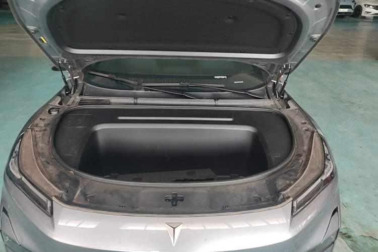 Used Deepal S05 2024 510Max Pure Electric Version Engine Bay