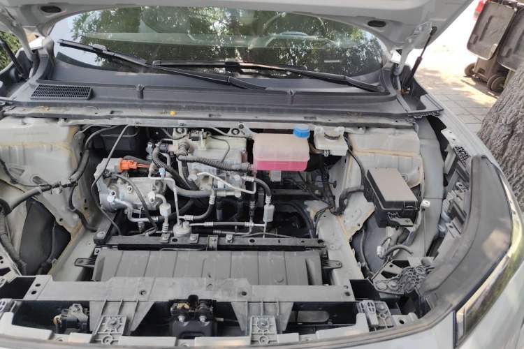 Used Deepal S05 2024 510 Ultra Pure Electric Version Engine Bay Left