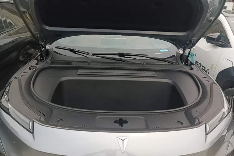 Used Deepal S05 2024 510Max Pure Electric Version Engine Bay