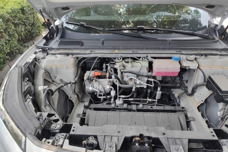 Used Deepal S05 2024 510 Ultra Pure Electric Version Engine Bay Right