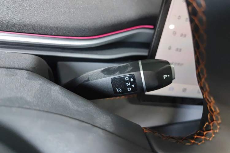 Used Deepal S05 2024 510 Ultra Pure Electric Version Gear Lever