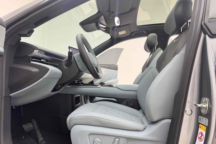 Used Deepal S05 2024 200 Ultra Range-Extended Long-Range Version Interior 1