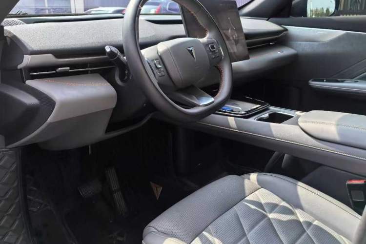 Used Deepal S05 2024 510Max Pure Electric Version Interior 1