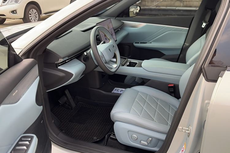 Used Deepal S05 2024 510Max Pure Electric Version Interior 2