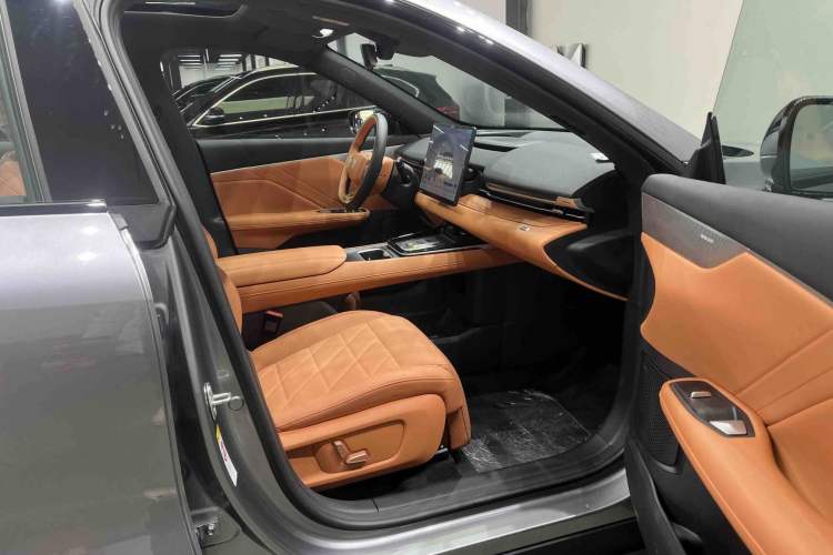 Used Deepal S05 2024 200Max Range-Extended Long-Range Version Interior 2