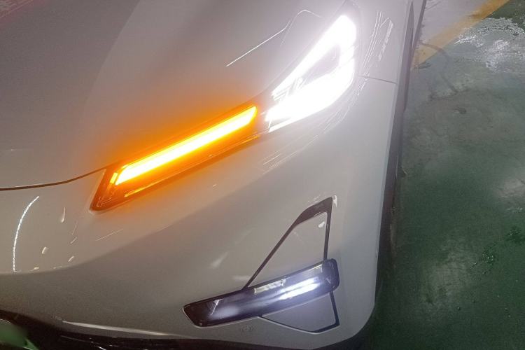 Used Deepal S05 2024 510Max Pure Electric Version Left Front Headlight