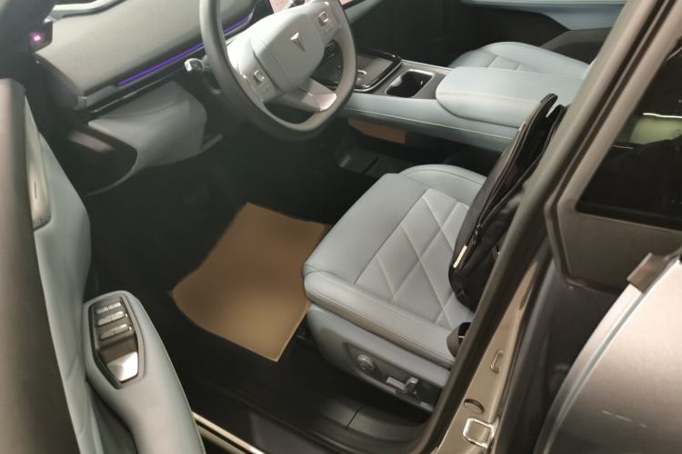 Used Deepal S05 2024 200 Ultra Range-Extended Long-Range Version Left Front Seat