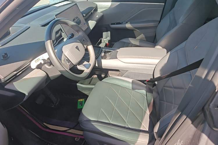 Used Deepal S05 2024 510Max Pure Electric Version Left Front Seat