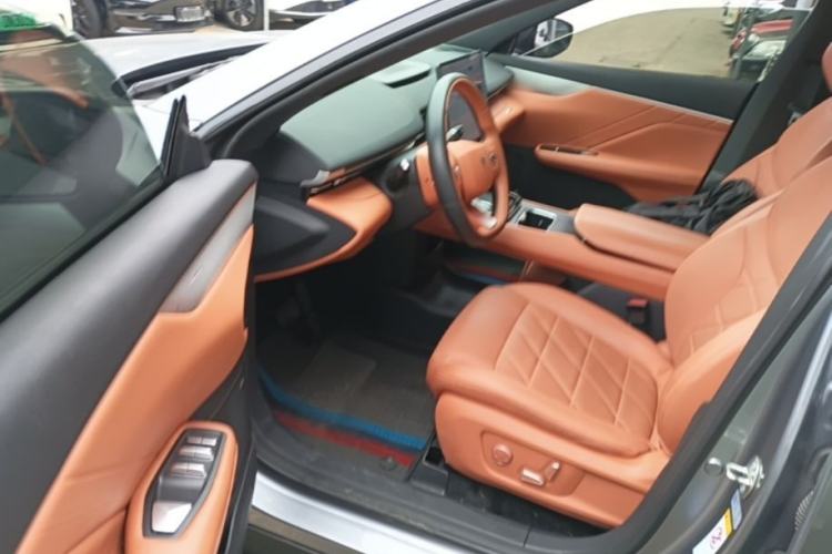 Used Deepal S05 2024 510Max Pure Electric Version Left Front Seat