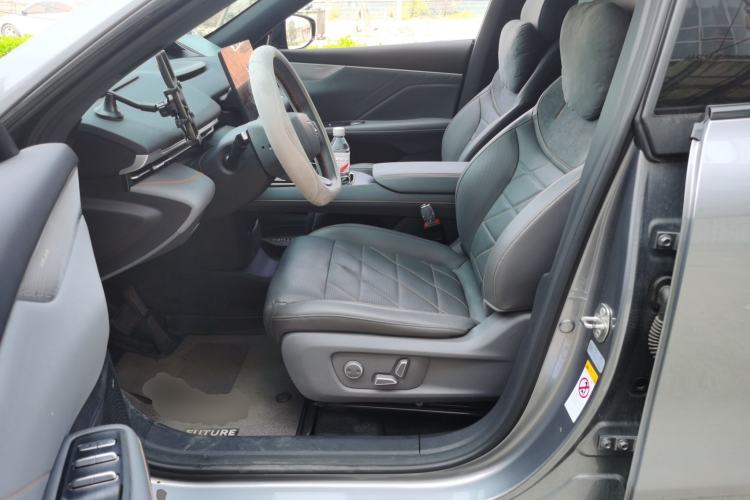 Used Deepal S05 2024 510Max Pure Electric Version Left Front Seat