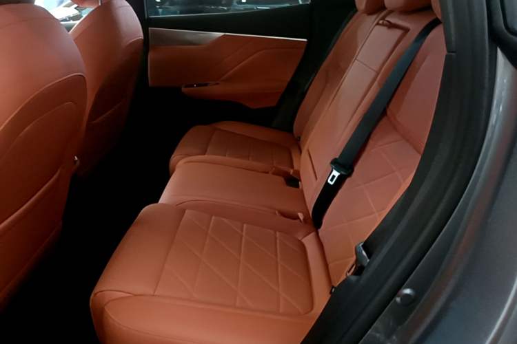 Used Deepal S05 2024 510 Plus Pure Electric Version Left Rear Seat