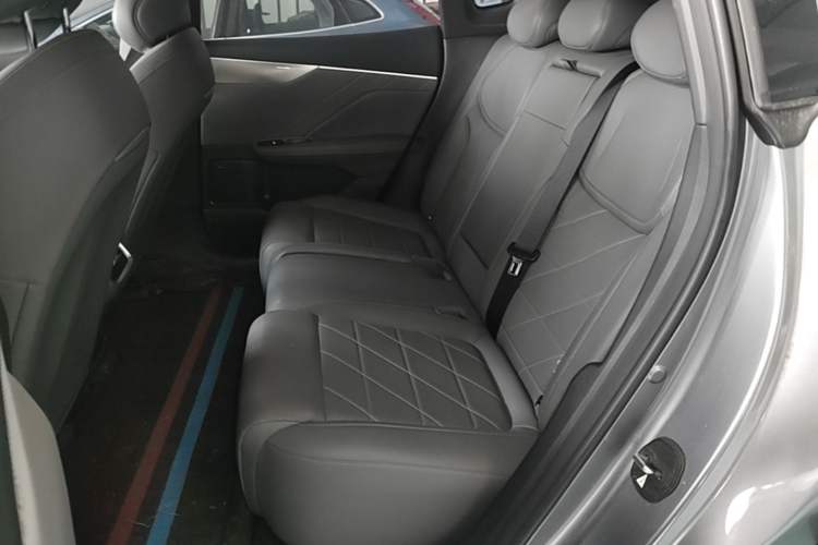 Used Deepal S05 2024 510Max Pure Electric Version Left Rear Seat