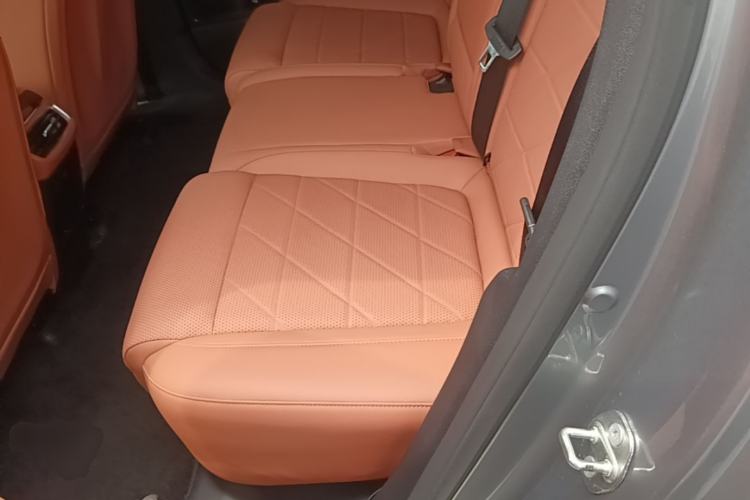 Used Deepal S05 2024 510Max Pure Electric Version Left Rear Seat