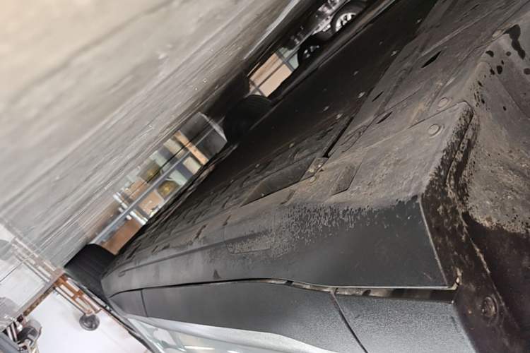 Used Deepal S05 2024 200Max Range-Extended Long-Range Version Left Side Sill