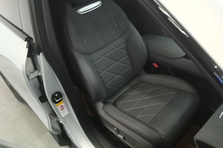 Used Deepal S05 2024 510 Plus Pure Electric Version Right Front Seat