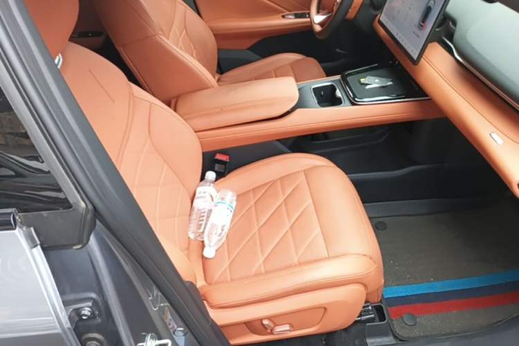 Used Deepal S05 2024 510Max Pure Electric Version Right Front Seat