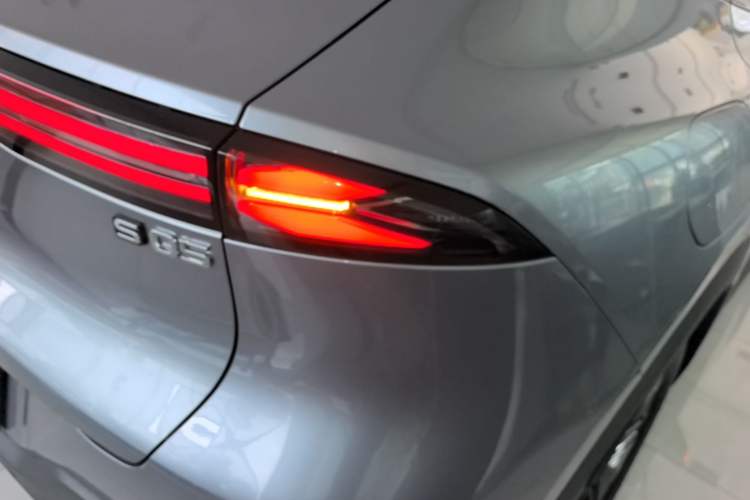 Used Deepal S05 2024 510Max Pure Electric Version Right Rear Taillight