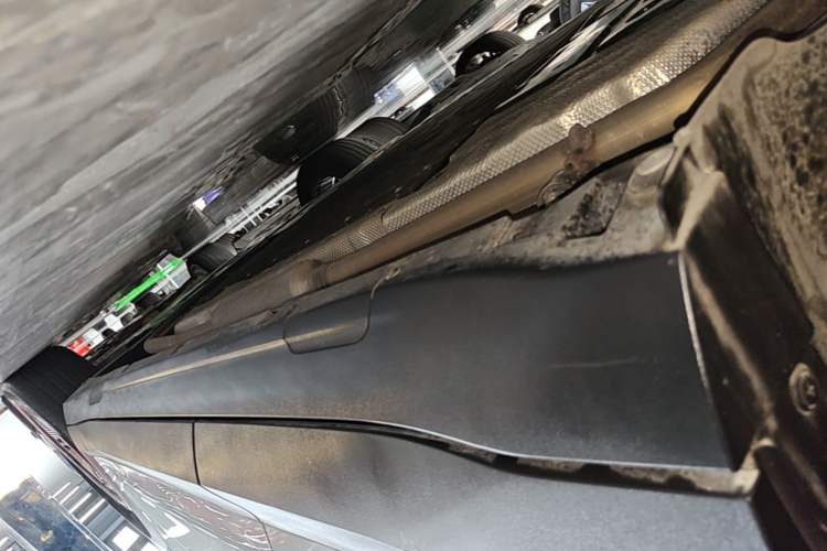 Used Deepal S05 2024 200Max Range-Extended Long-Range Version Right Side Sill