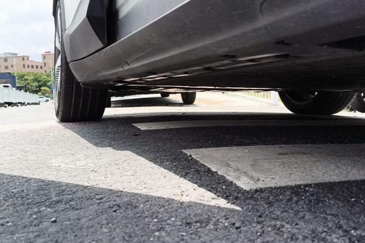 Used Deepal S05 2024 510Max Pure Electric Version Right Side Sill