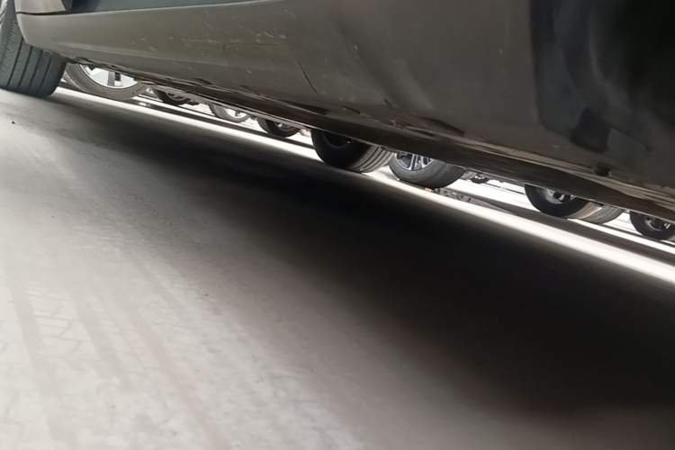 Used Deepal S05 2024 510Max Pure Electric Version Right Side Sill