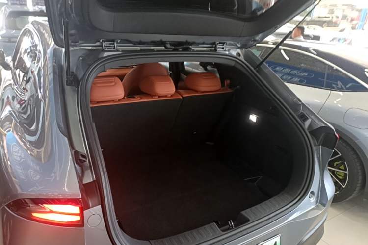 Used Deepal S05 2024 510 Plus Pure Electric Version Trunk
