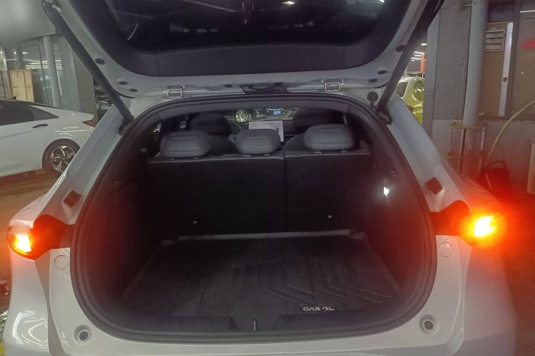 Used Deepal S05 2024 510Max Pure Electric Version Trunk