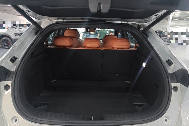 Used Deepal S05 2024 510 Ultra Pure Electric Version Trunk