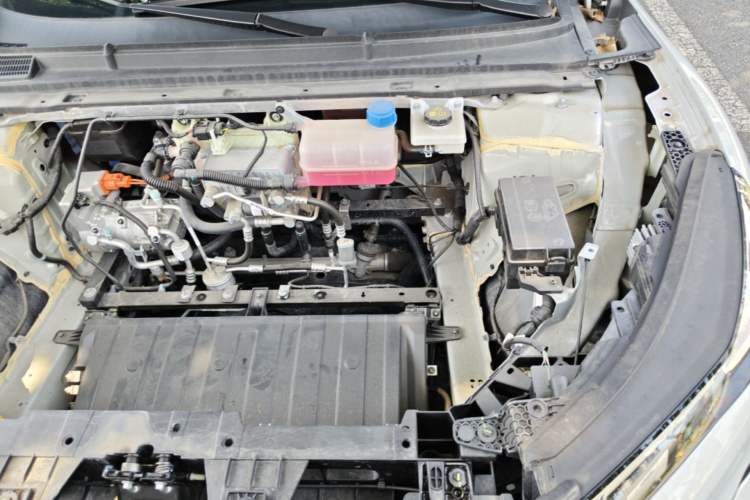 Used Deepal S05 2024 510 Ultra Pure Electric Version Engine Bay Left
