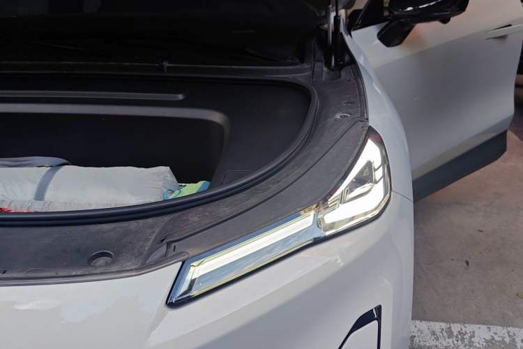 Used Deepal S05 2024 510Max Pure Electric Version Engine Bay Left