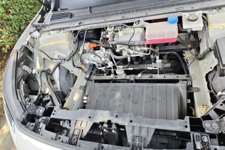 Used Deepal S05 2024 510 Ultra Pure Electric Version Engine Bay Right