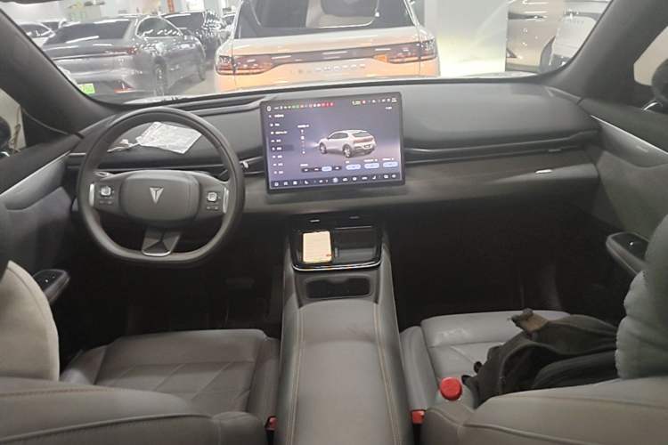 Used Deepal S05 2024 510Max Pure Electric Version Center Console