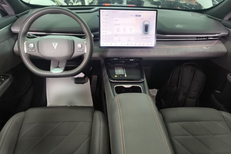 Used Deepal S05 2024 510Max Pure Electric Version Center Console