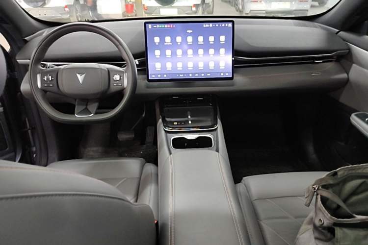 Used Deepal S05 2024 510 Plus Pure Electric Version Center Console