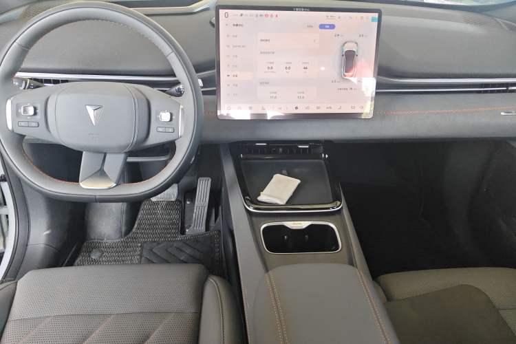 Used Deepal S05 2024 510Max Pure Electric Version Center Console